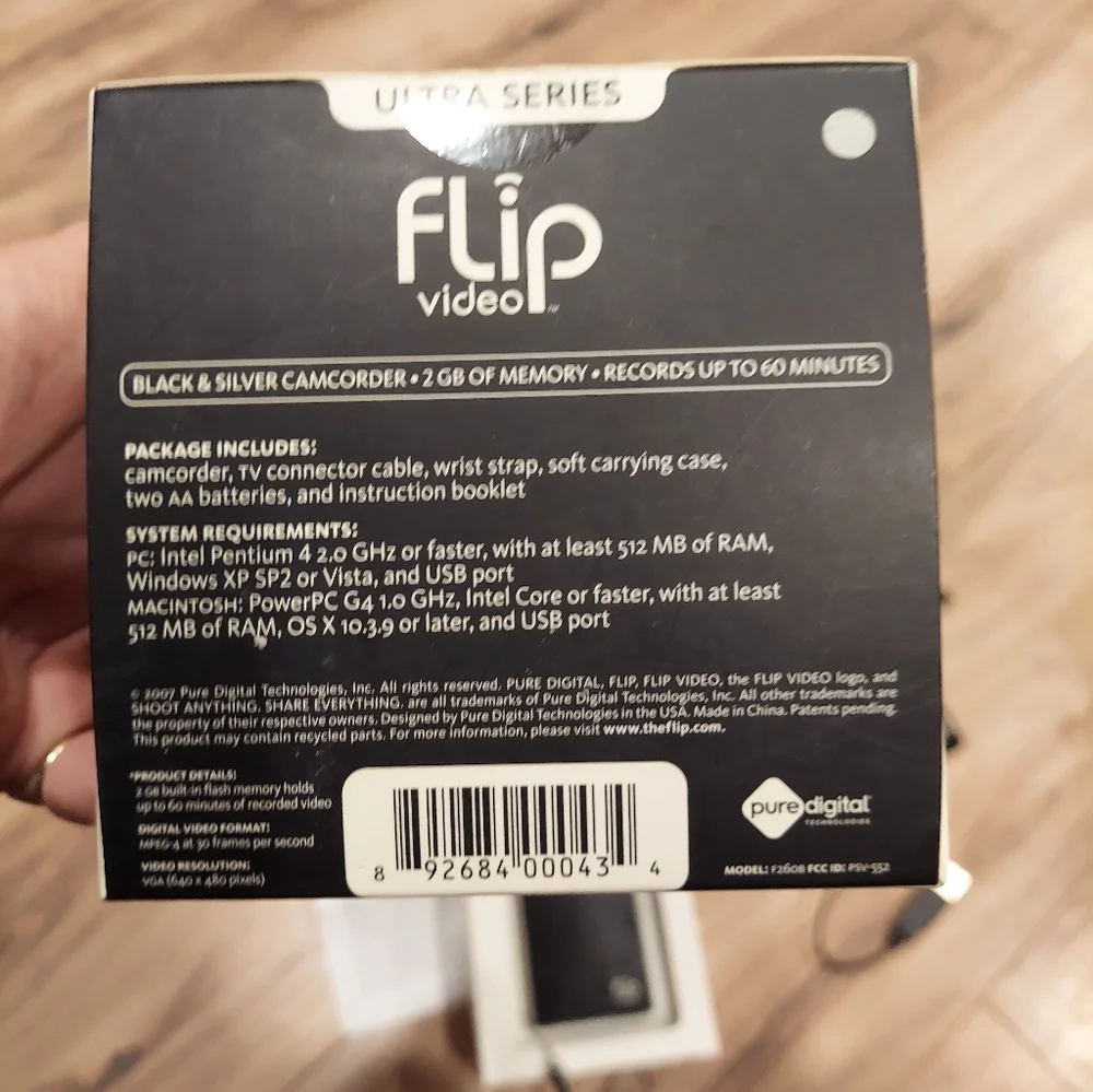 Flip Video Ultra Series 2 GB Memory With Strap And Cable. Records 60 Minutes.